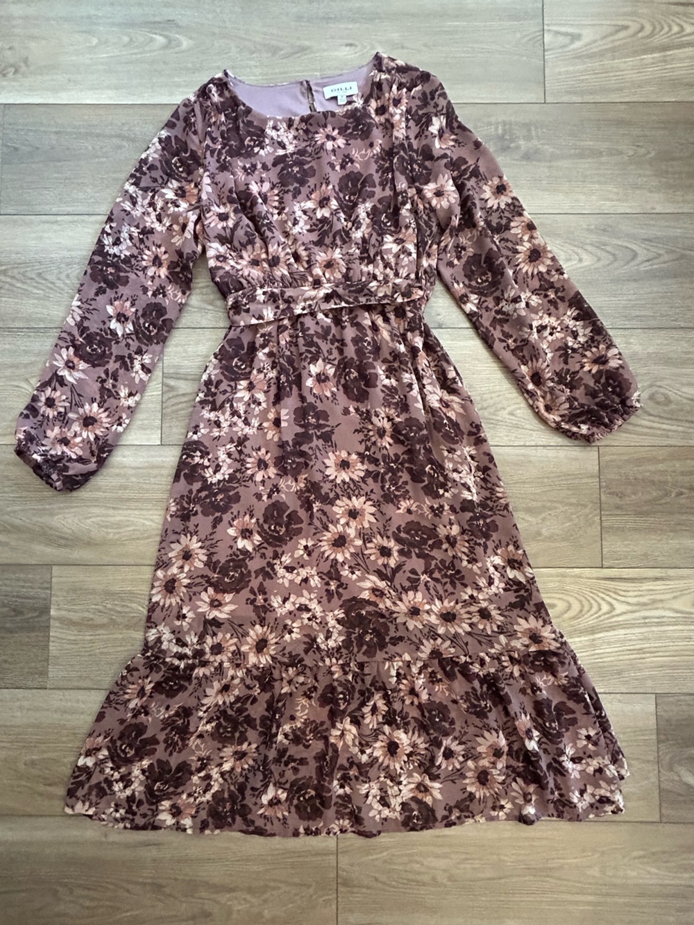 Gilli Floral Dress Womens M Mauve Long Sleeve Scoop Neck Boho Ruffle Hem